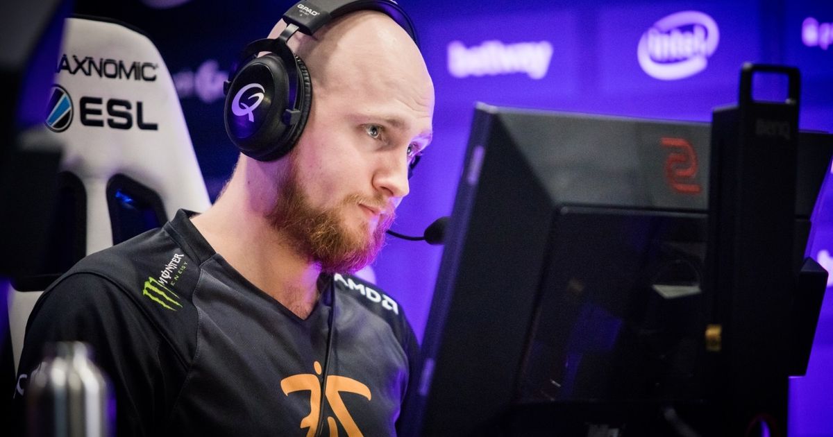 Krimz о своем нике: «все началось с татуировки, которую я сделал по пьяни на ноге»