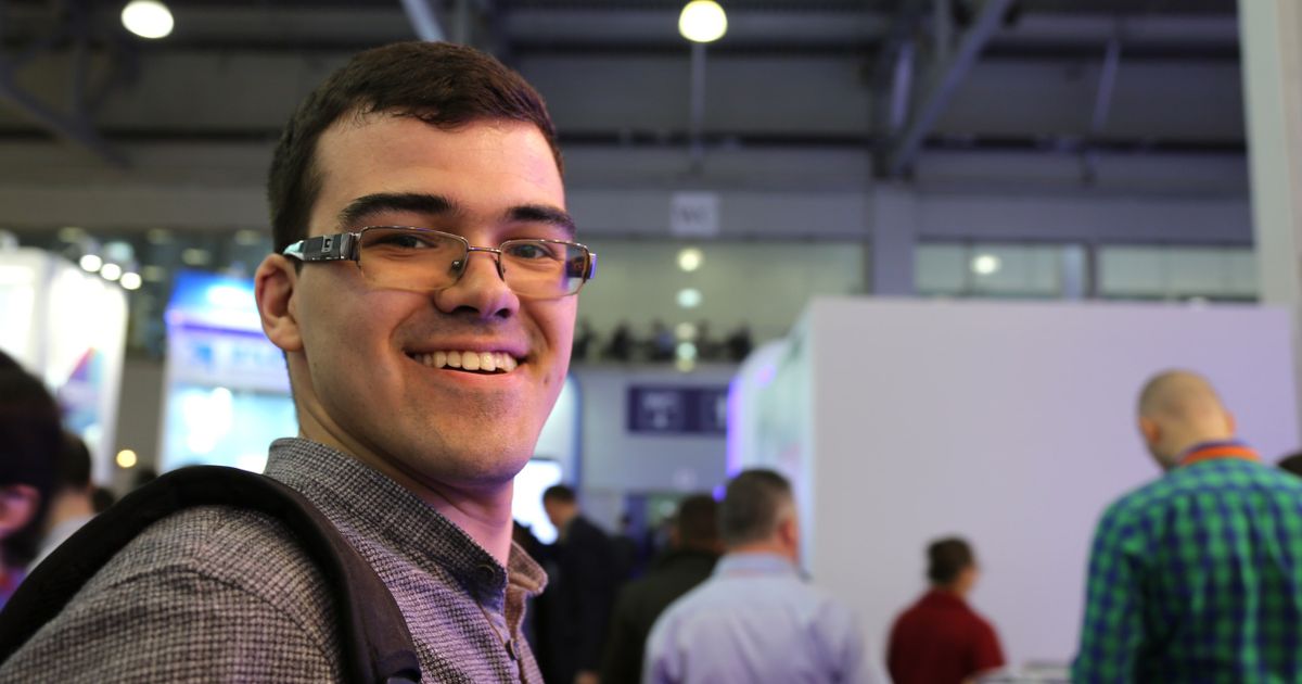 Twitch разбанила канал травоман