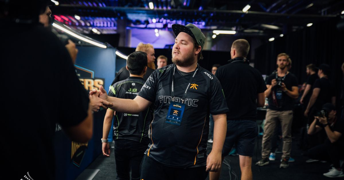 Профессиональные игроки в cs:go поделились мнением о flusha