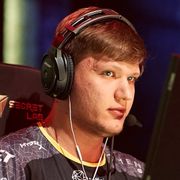 Александр s1mple Костылев