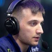 Артур Arteezy Бабаев