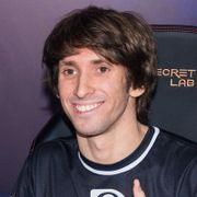 Данил Dendi Ишутин