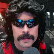 Гай DrDisRespect Бэйм