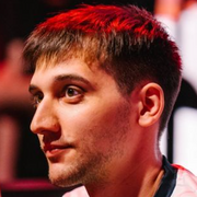 Артур Arteezy Бабаев