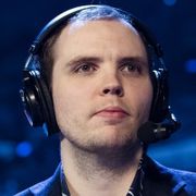 Хенрик AdmiralBulldog Анберг