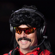 Гай DrDisRespect Бэйм