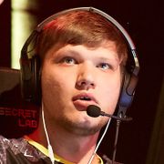 Александр s1mple Костылев