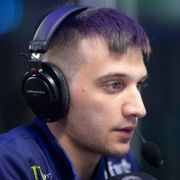 Артур Arteezy Бабаев