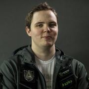 Хенрик AdmiralBulldog Анберг